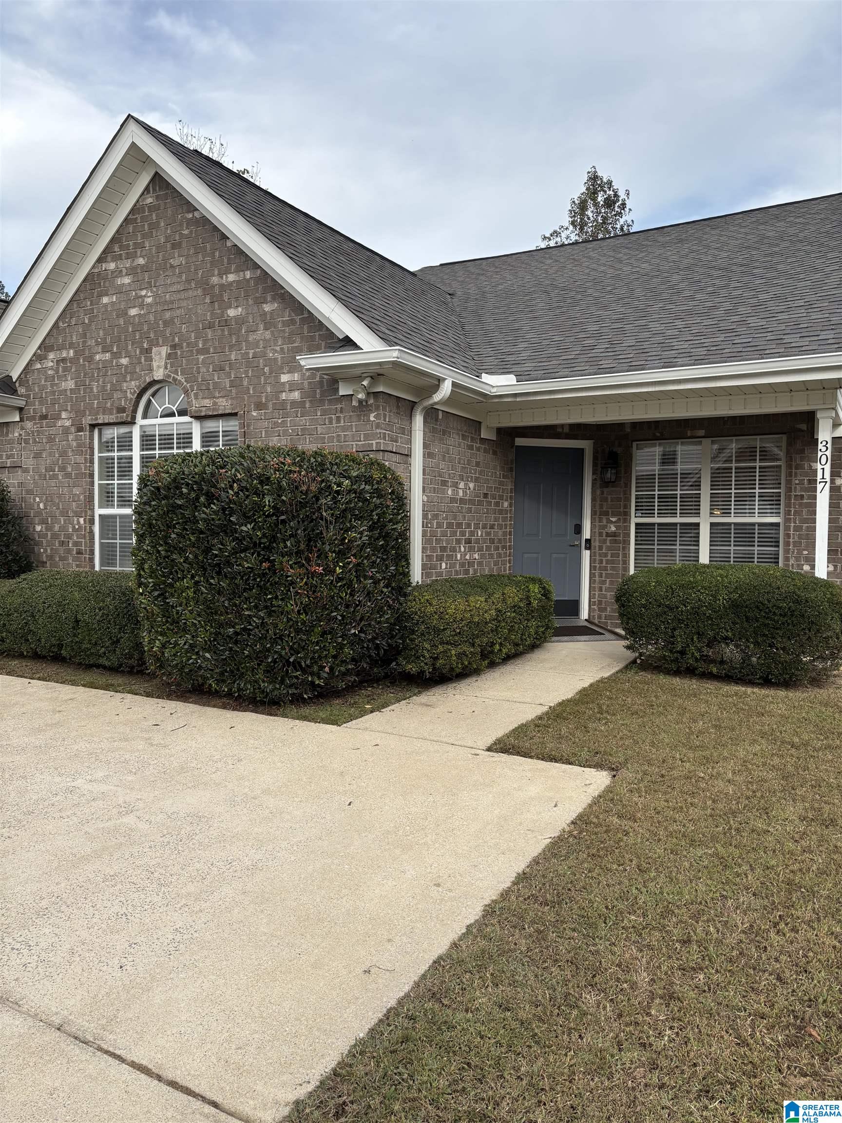 3017 Summit Lane Fultondale, AL 35068 - Photo 2 of 36