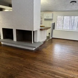 $299,900 | 13 Farview Circle, Camillus, NY 13031