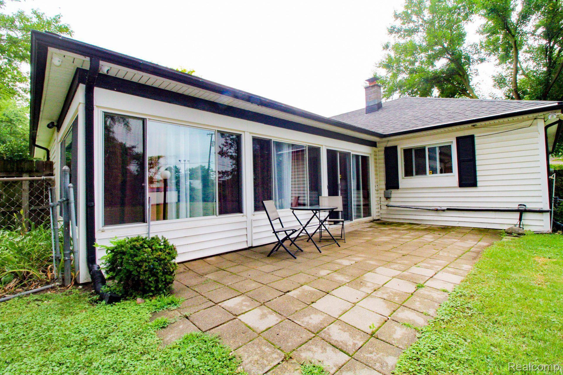 20977 Stahelin Road Southfield, MI 48075 - Photo 31 of 35 Gallery Image 31