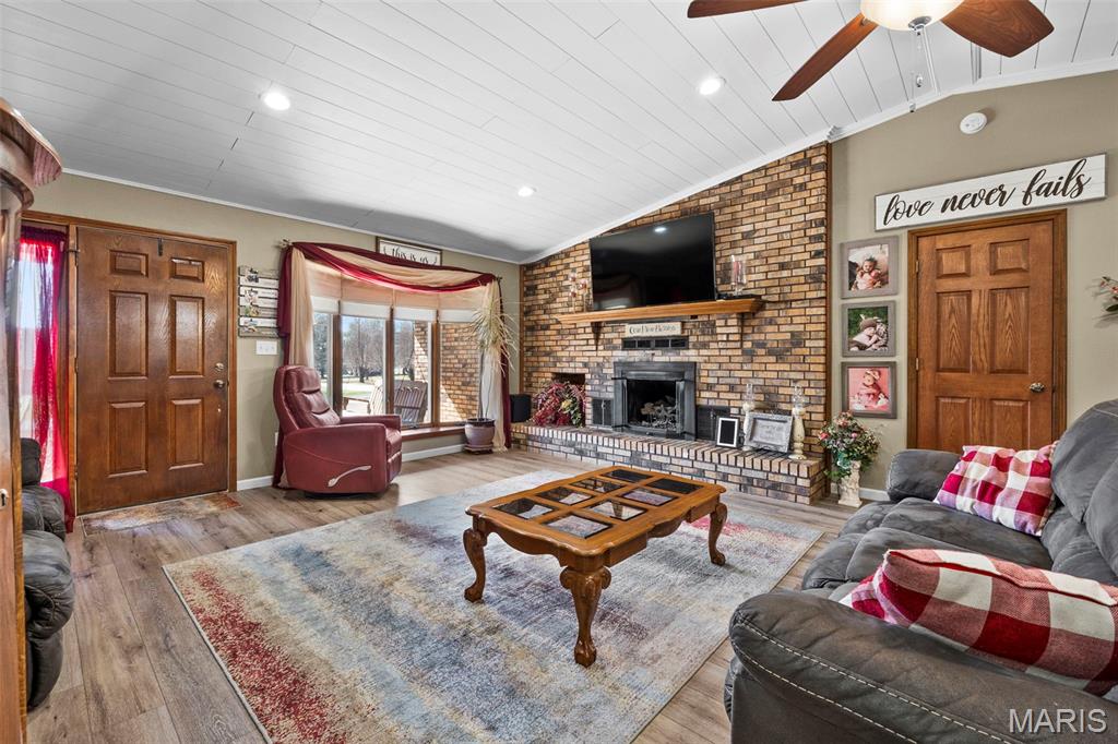 256 Ridge Top Circle Cape Girardeau, MO 63701 - Photo 5 of 46