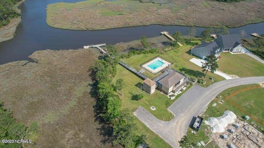 210 Baker Road Hubert, NC 28539 - Photo 2 of 14 20221213192457347317000000-o