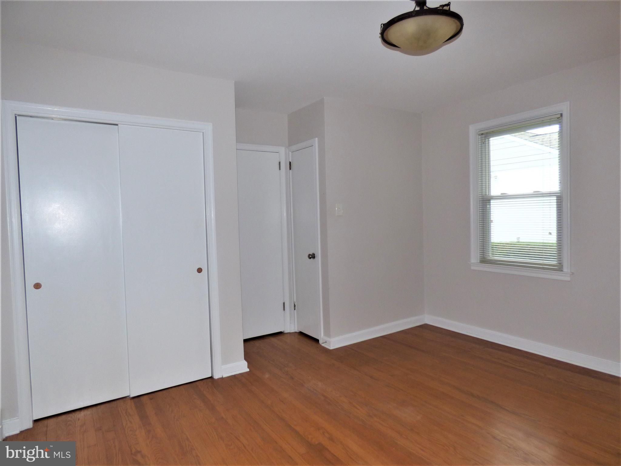 8033 Hammond Road Cheltenham, PA 19012 - Photo 20 of 38 Main Bedroom - 2 Closets