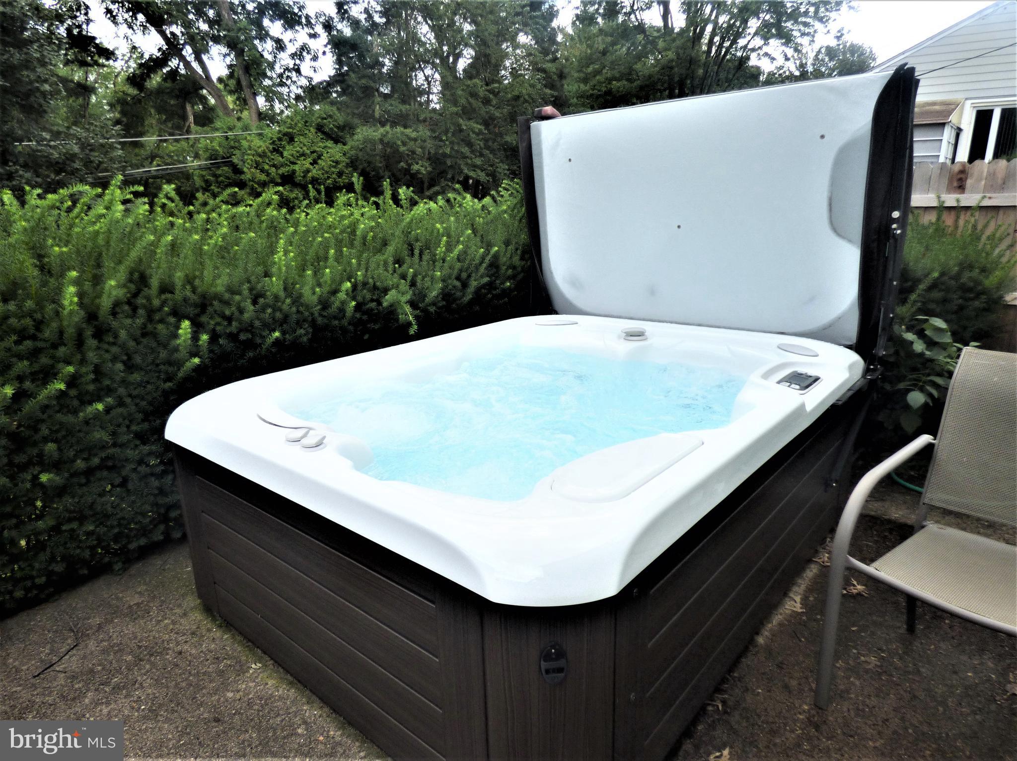 8033 Hammond Road Cheltenham, PA 19012 - Photo 33 of 38 Newer Hot Springs Jetsetter Hot Tub