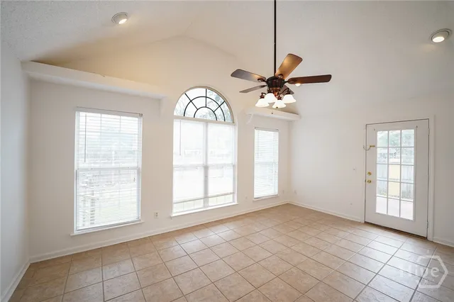 $2,300 | 108 Steven Street, Richmond Hill, GA 31324