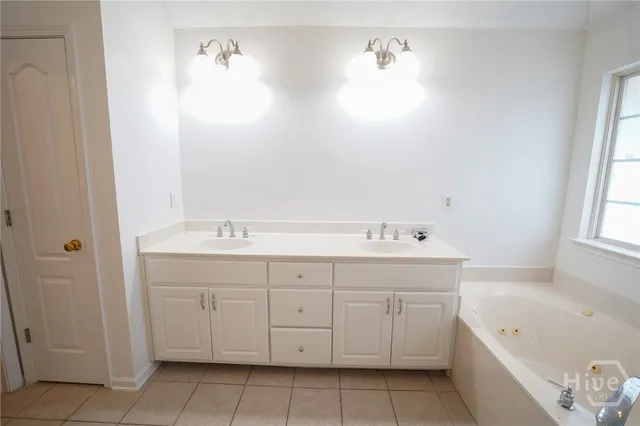 $2,300 | 108 Steven Street, Richmond Hill, GA 31324