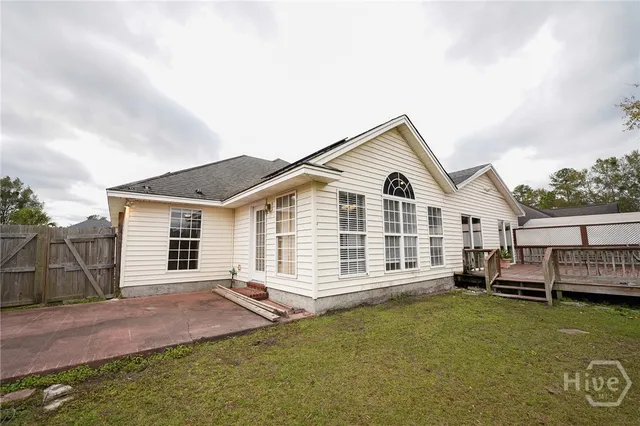 $2,300 | 108 Steven Street, Richmond Hill, GA 31324