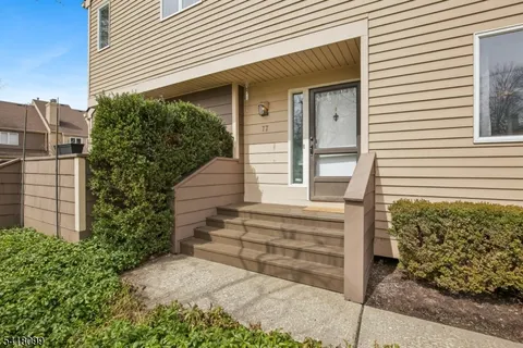 $829,000 | 77 Derby Court, Madison, NJ 07940