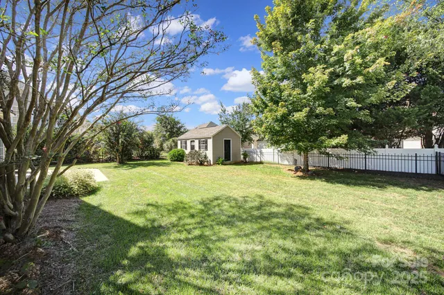 $469,000 | 115 Lamplighter Lane, Mooresville, NC 28115