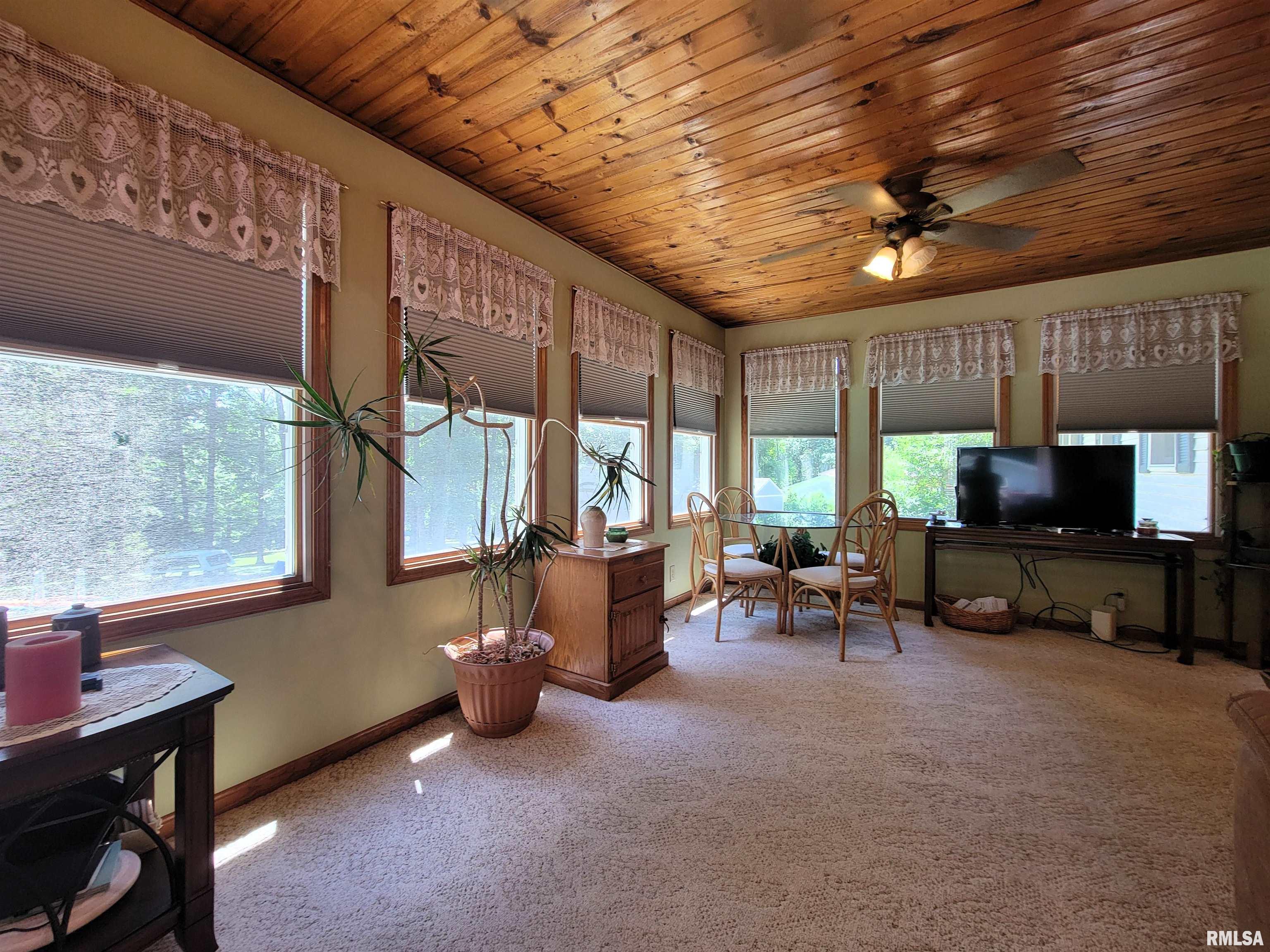 3716 Sheridan Road Pekin, IL 61554 - Photo 19 of 37 Gallery Image 19