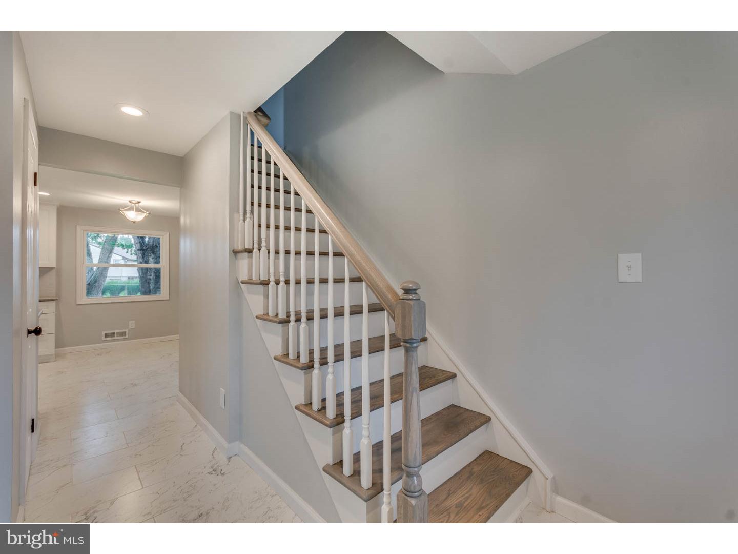 15 Candlestick Road Laurel Springs, NJ 08021 - Photo 20 of 25 Foyer
