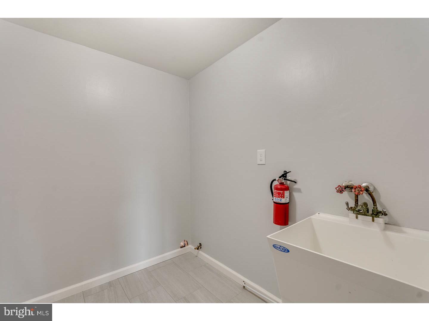 15 Candlestick Road Laurel Springs, NJ 08021 - Photo 21 of 25 Laundry Room