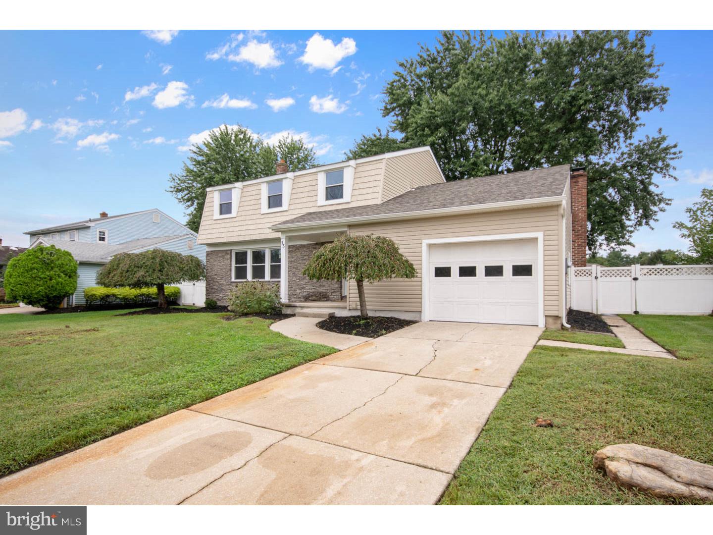 15 Candlestick Road Laurel Springs, NJ 08021 - Photo 25 of 25 Exterior Front