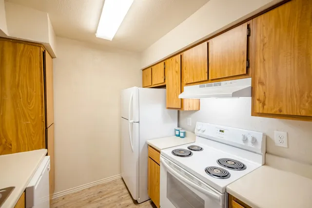 $899 | 10401 Lamar Boulevard North, Unit I108, Austin, TX 78753