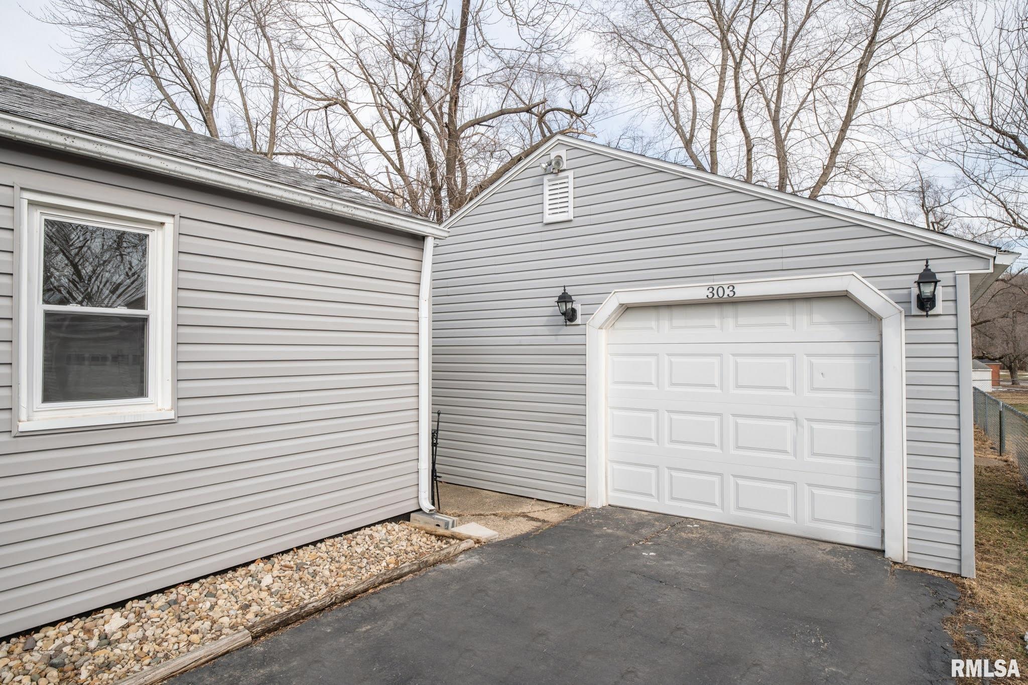 303 Decatur Road Marquette Heights, IL 61554 - Photo 2 of 27 Gallery Image 2