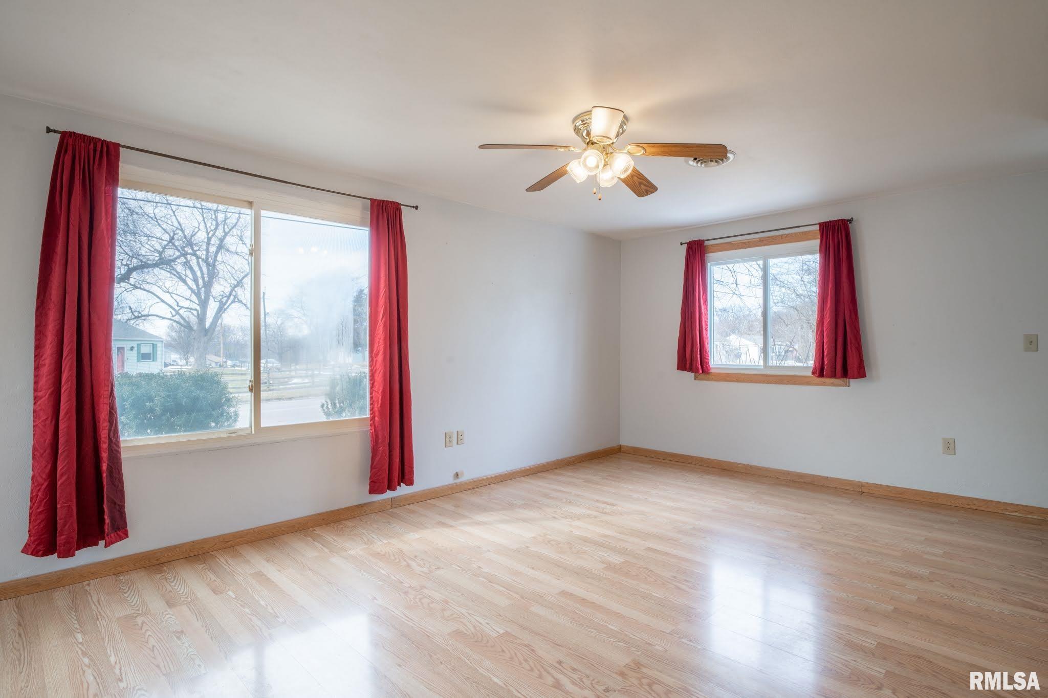 303 Decatur Road Marquette Heights, IL 61554 - Photo 9 of 27 Gallery Image 9