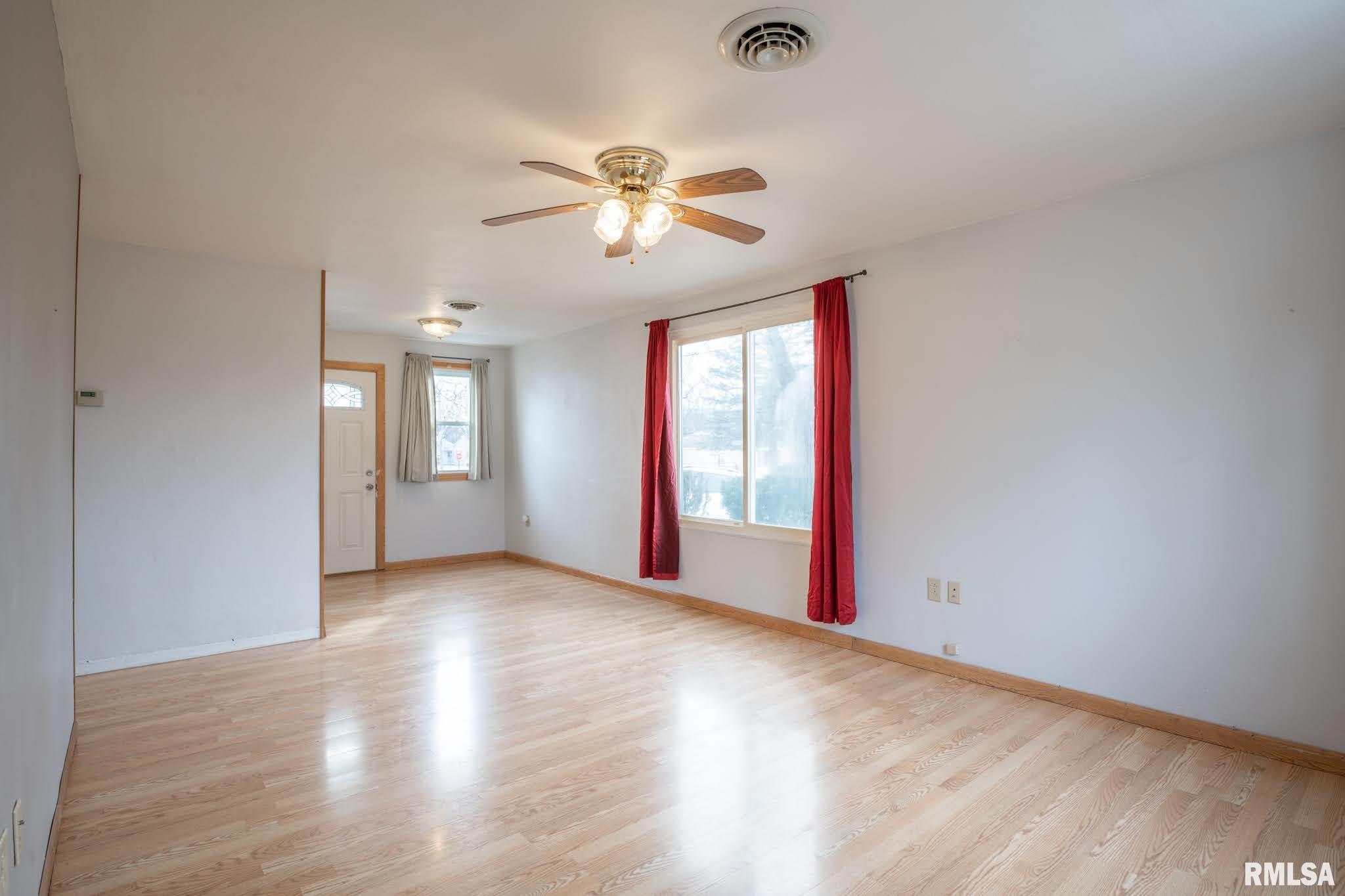 303 Decatur Road Marquette Heights, IL 61554 - Photo 10 of 27 Gallery Image 10