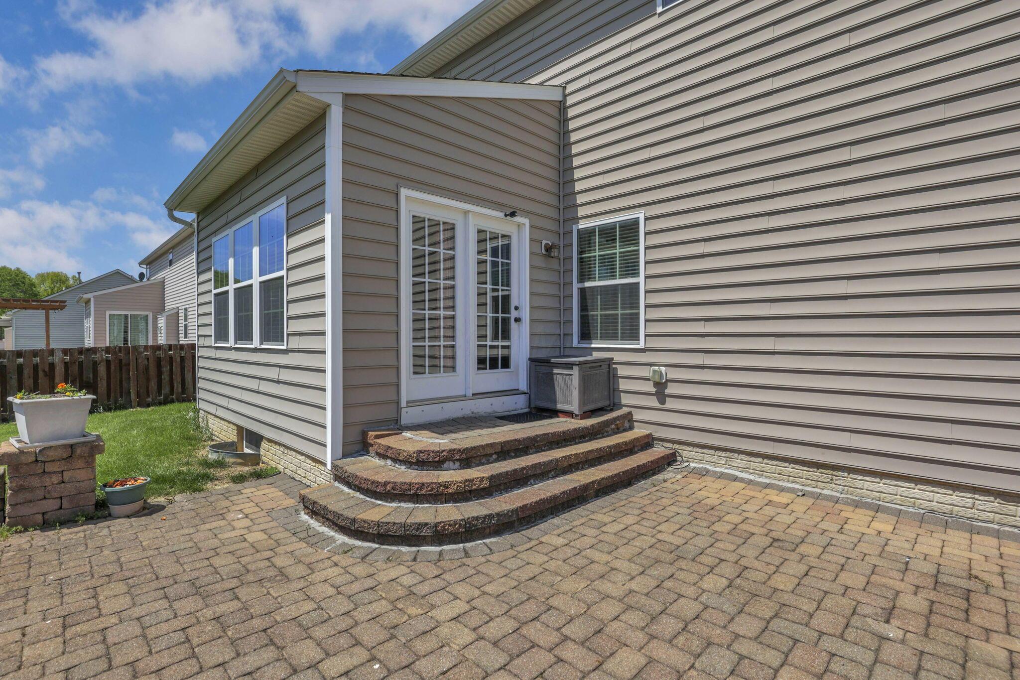 141 Prince Road Southwest Etna, OH 43062 - Photo 6 of 79