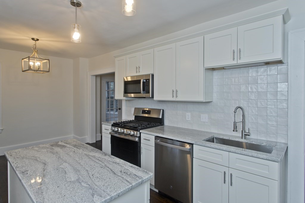 30 Winnipeg Street Springfield, MA 01108 - Photo 10 of 40 Gallery Image 10