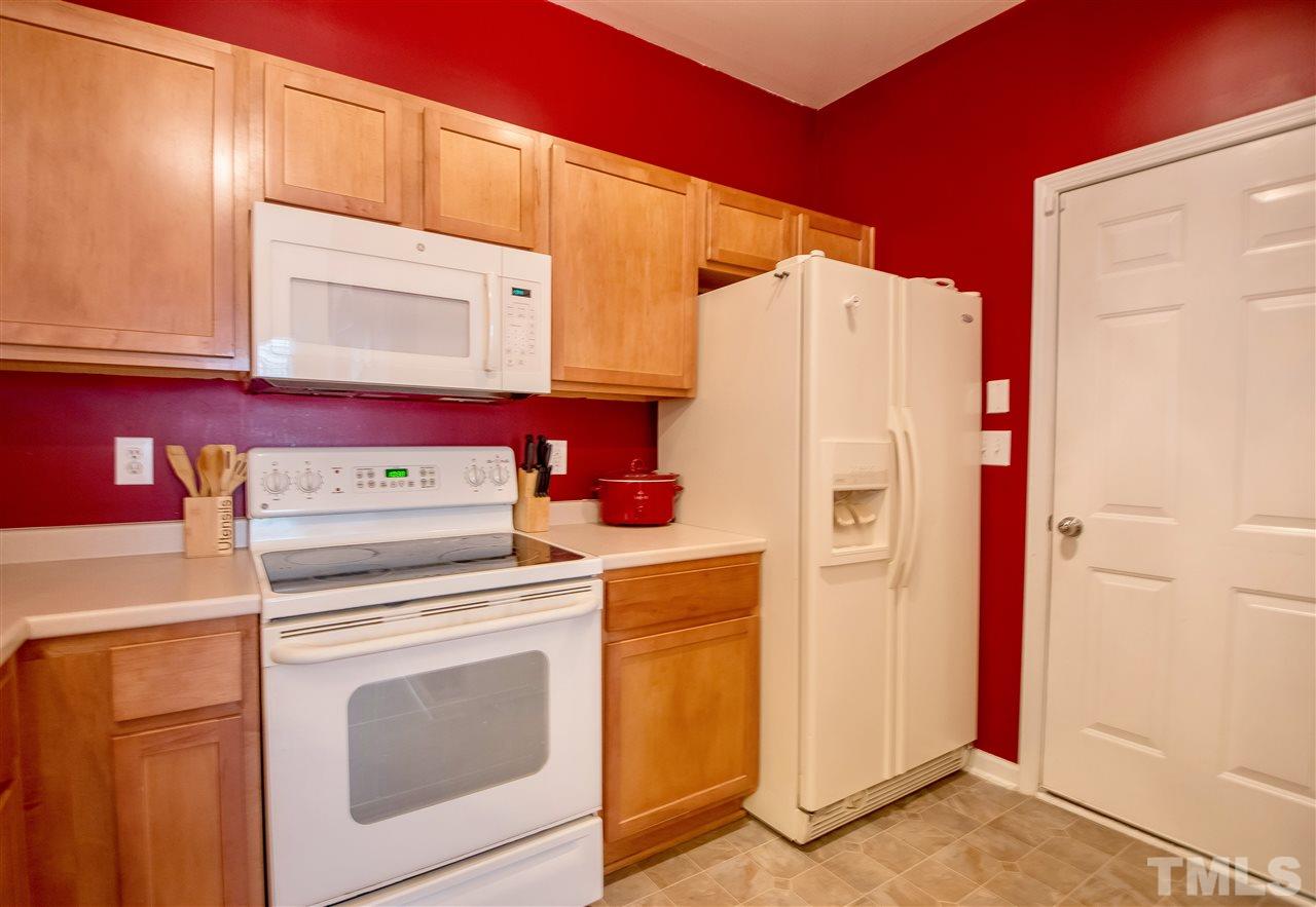 2135 Metacomet Way Raleigh, NC 27604 - Photo 13 of 25 a utility room with dryer and washer