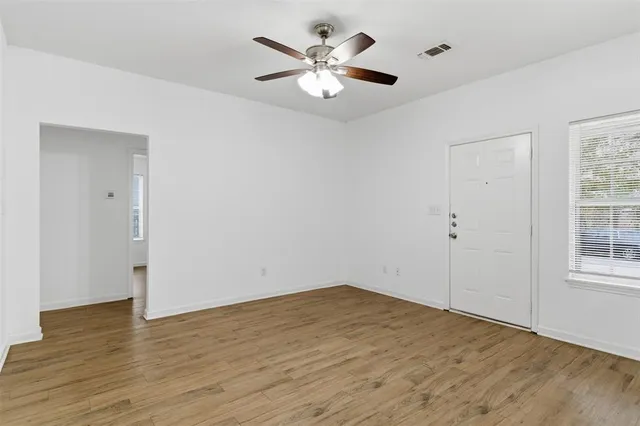 $1,425 | 227 West Murray Street, Denison, TX 75020