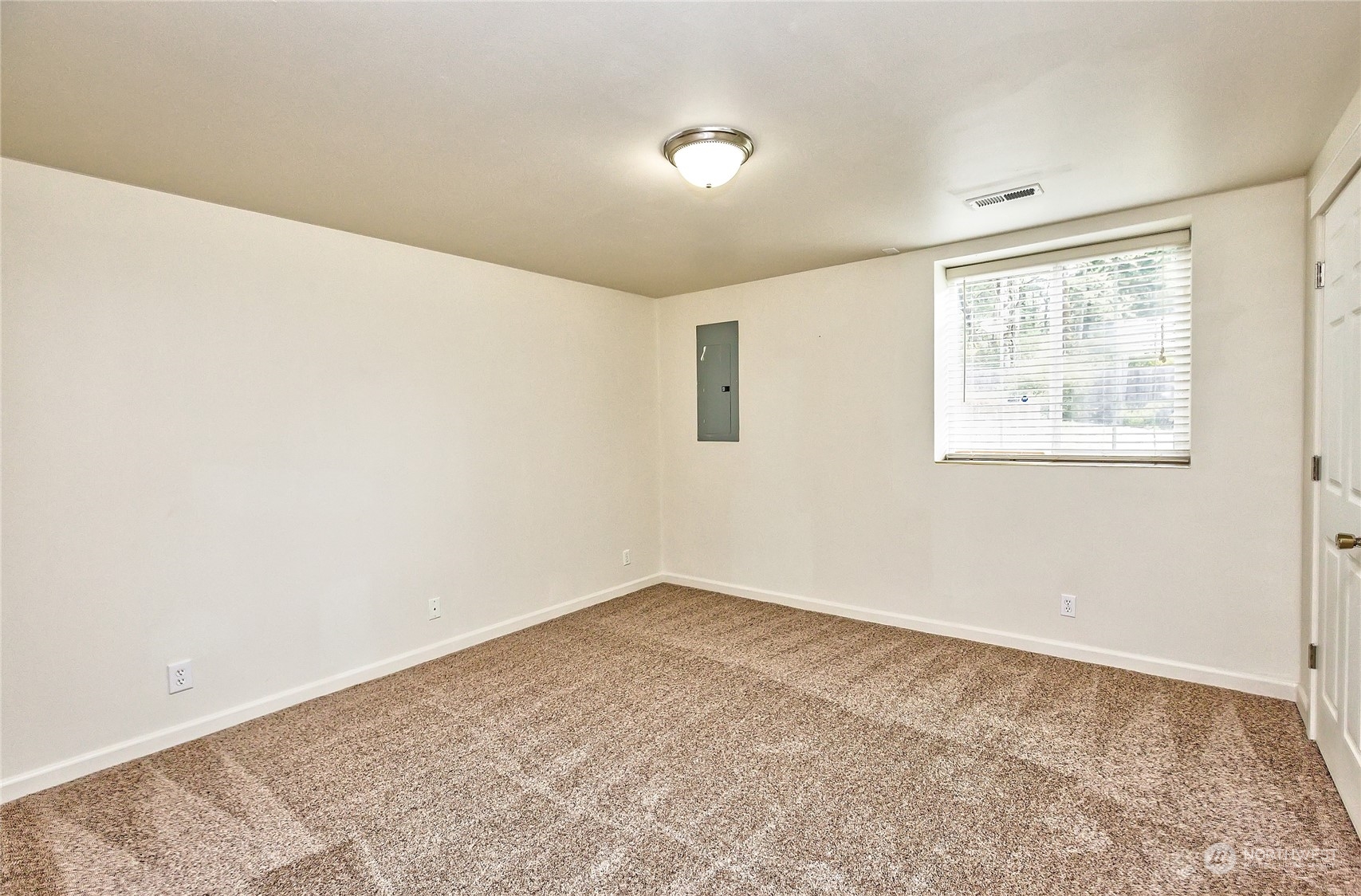 3207 Woods Road East Port Orchard, WA 98366 - Photo 20 of 39 Gallery Image 20