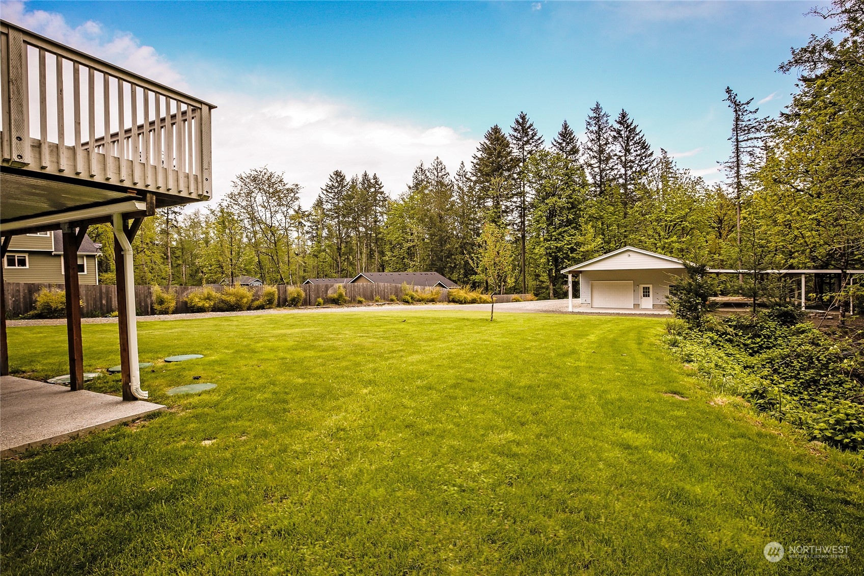 3207 Woods Road East Port Orchard, WA 98366 - Photo 4 of 39 Gallery Image 4
