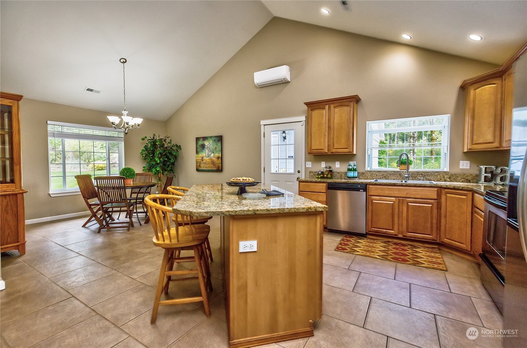 3207 Woods Road East Port Orchard, WA 98366 - Photo 6 of 39 Gallery Image 6