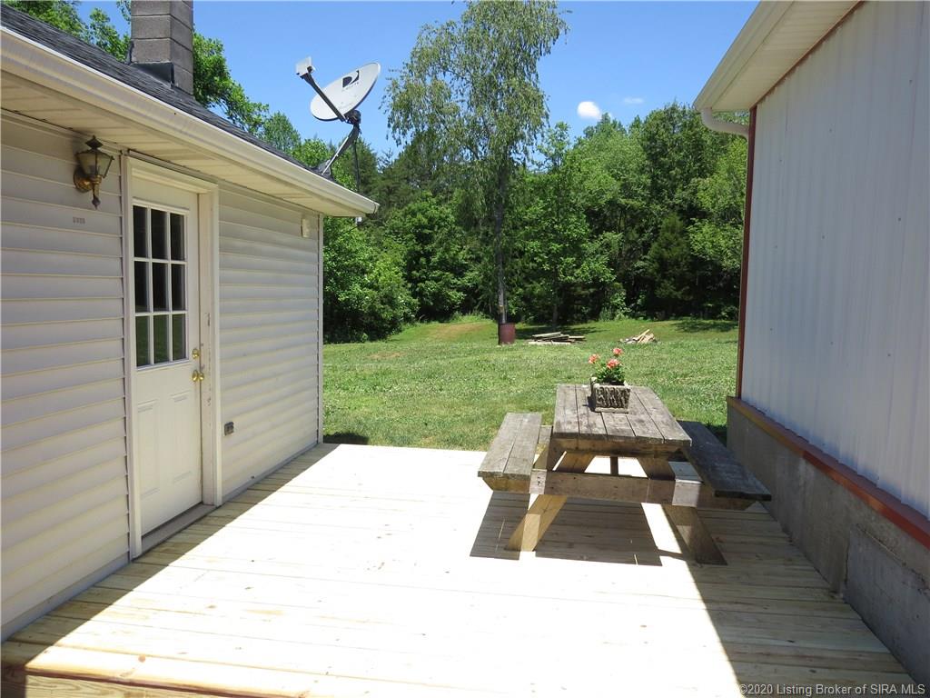 3420 Lake Road Southeast Corydon, IN 47112 - Photo 2 of 35