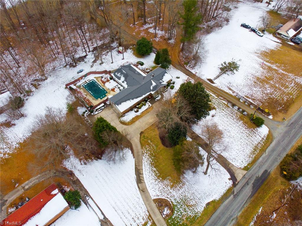 4341 Brandy Road Greensboro, NC 27407 - Photo 4 of 50 Gallery Image 4