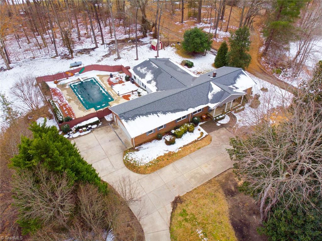 4341 Brandy Road Greensboro, NC 27407 - Photo 6 of 50 Gallery Image 6