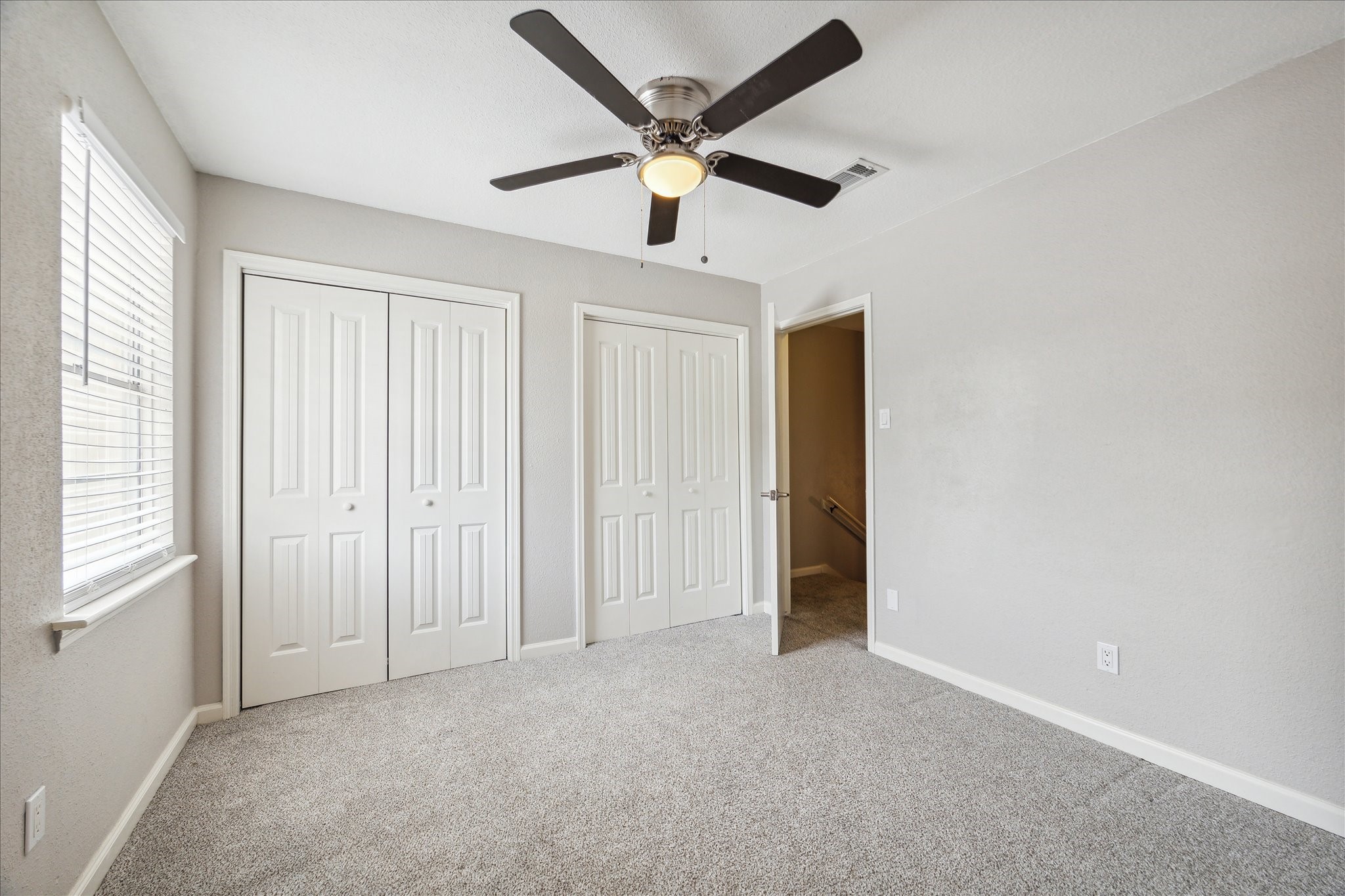 1428 Silverpines Road, Unit 428 Houston, TX 77062 - Photo 13 of 19 Secondary bedroom.