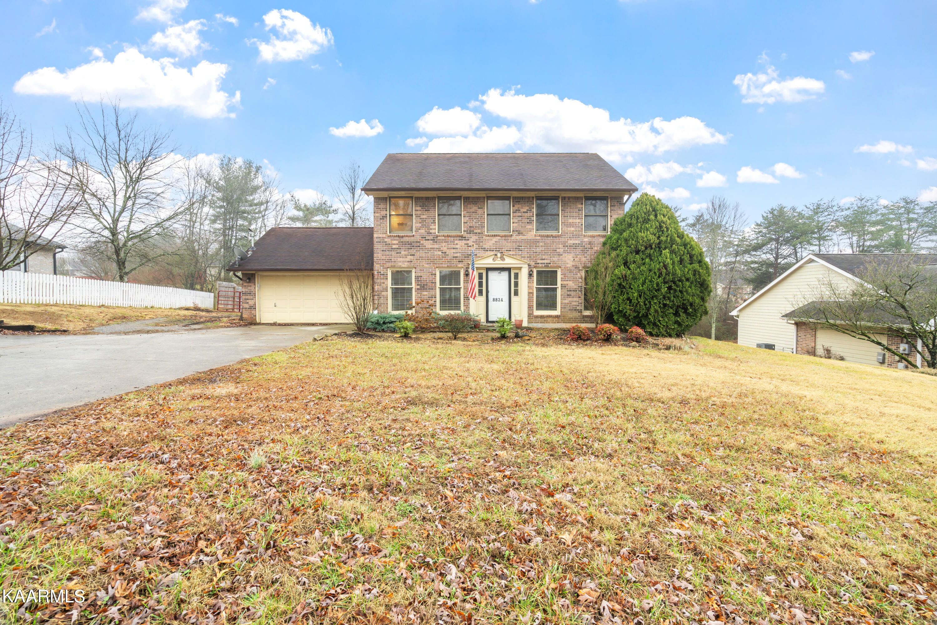 8824 Nubbin Ridge Road Knoxville, TN 37923 - Photo 1 of 22 8824 Nubbin Ridge Rd-27