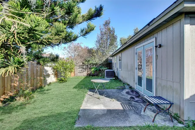 a view of a small garden