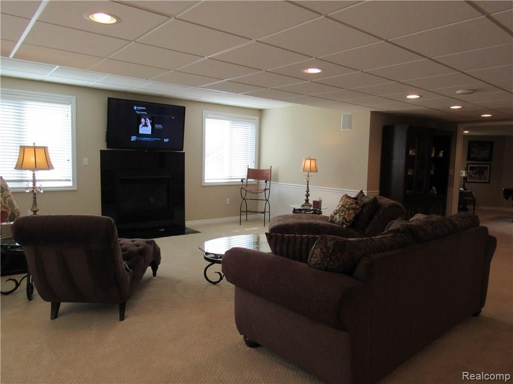3829 Elk Drive Rochester, MI 48306 - Photo 20 of 23 IMG_0578.JPG