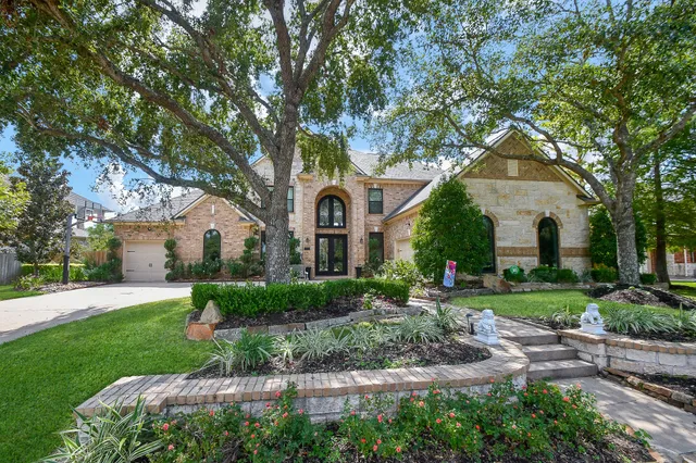 $5,895 | 7106 Habersham Avenue, Sugar Land, TX 77479