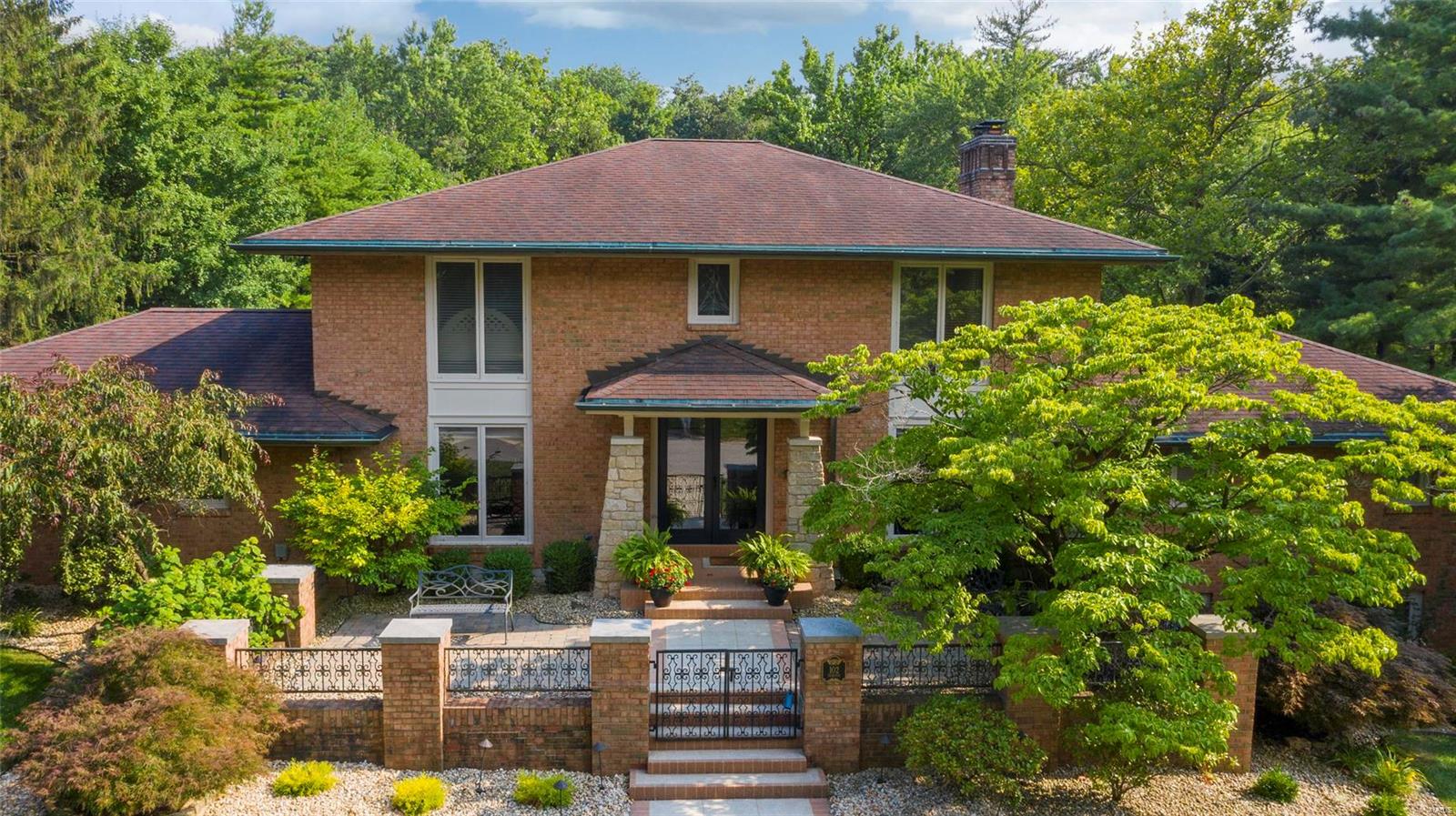 102 Paddock Road Belleville, IL 62223 - Photo 1 of 62 Gallery Image 1