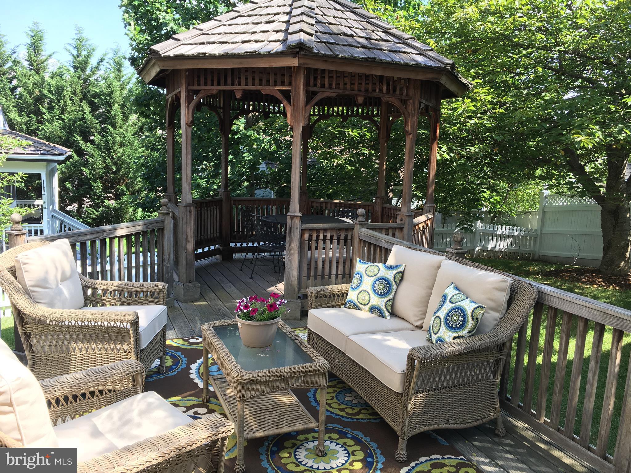 344 Little Quarry Road Gaithersburg, MD 20878 - Photo 15 of 30 Relax on the private deck or dine in the gazebo