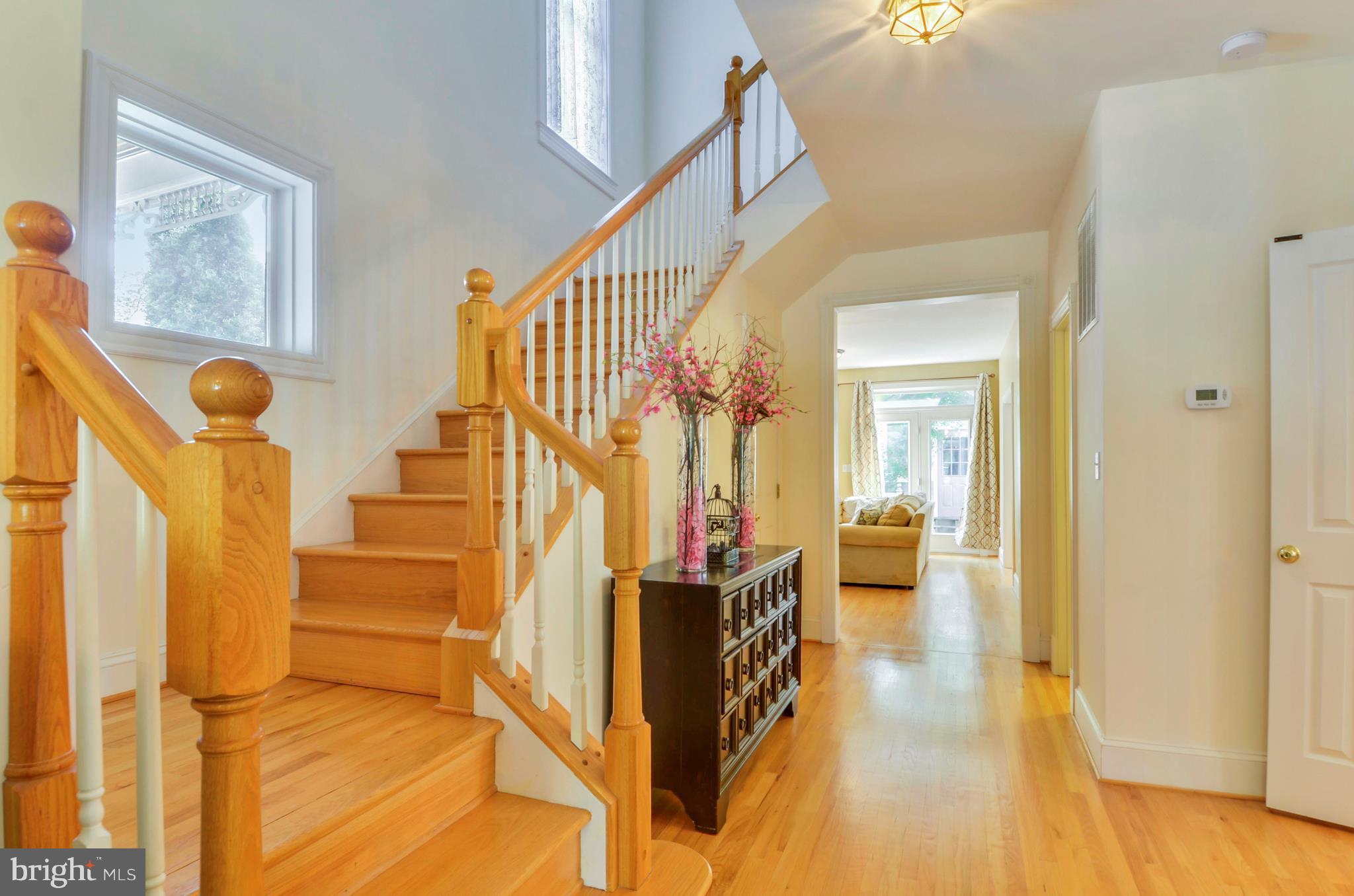 344 Little Quarry Road Gaithersburg, MD 20878 - Photo 3 of 30 Gracious entry foyer w/gleaming hardwoods