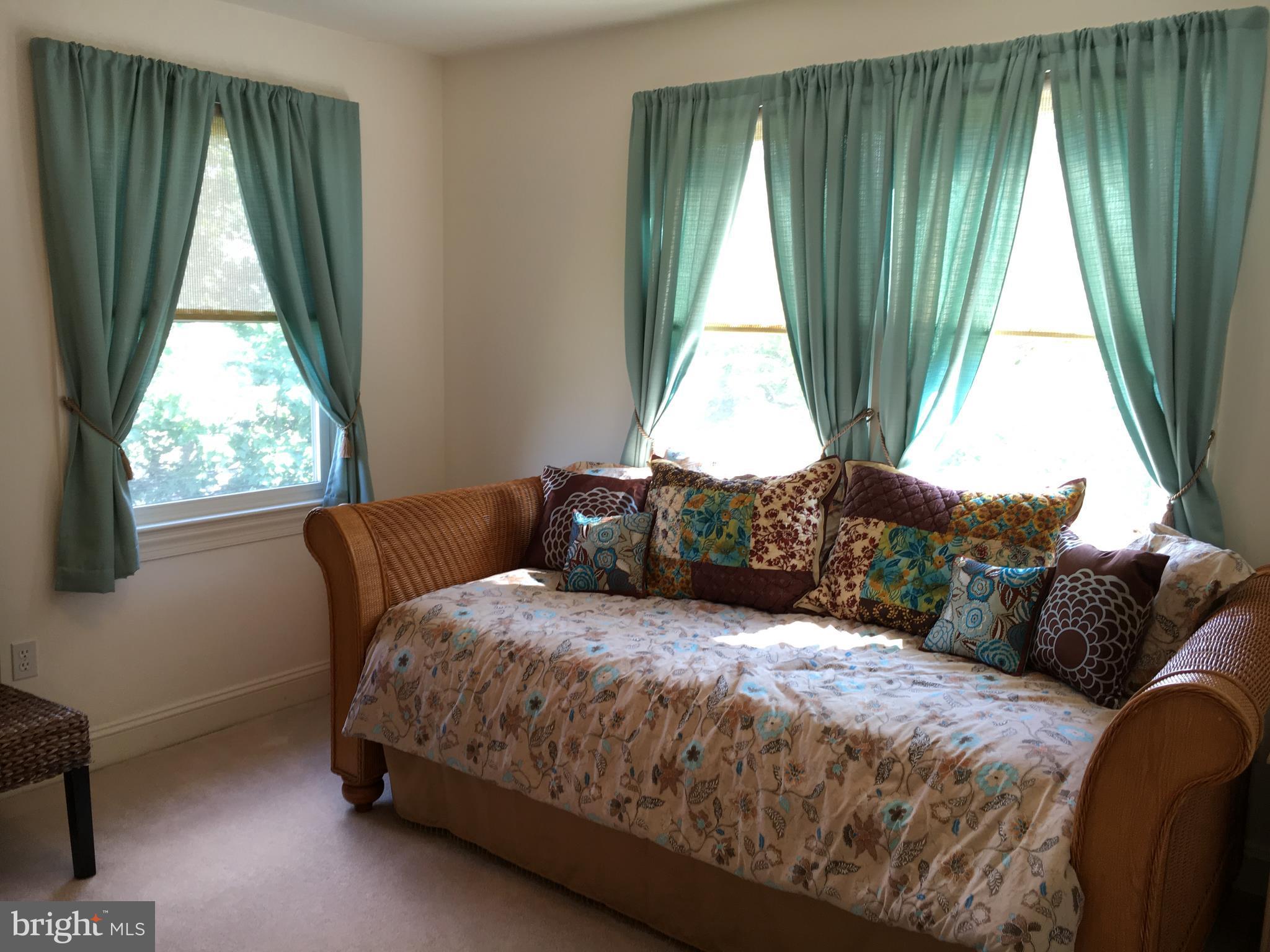 344 Little Quarry Road Gaithersburg, MD 20878 - Photo 23 of 30 Bedroom 2 w/new carpet