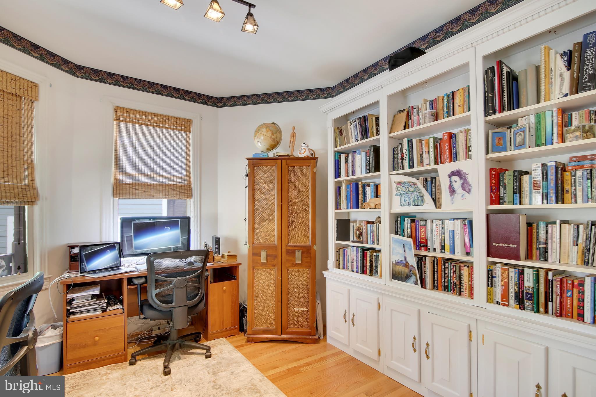 344 Little Quarry Road Gaithersburg, MD 20878 - Photo 5 of 30 Main level office with turret & new hardwood