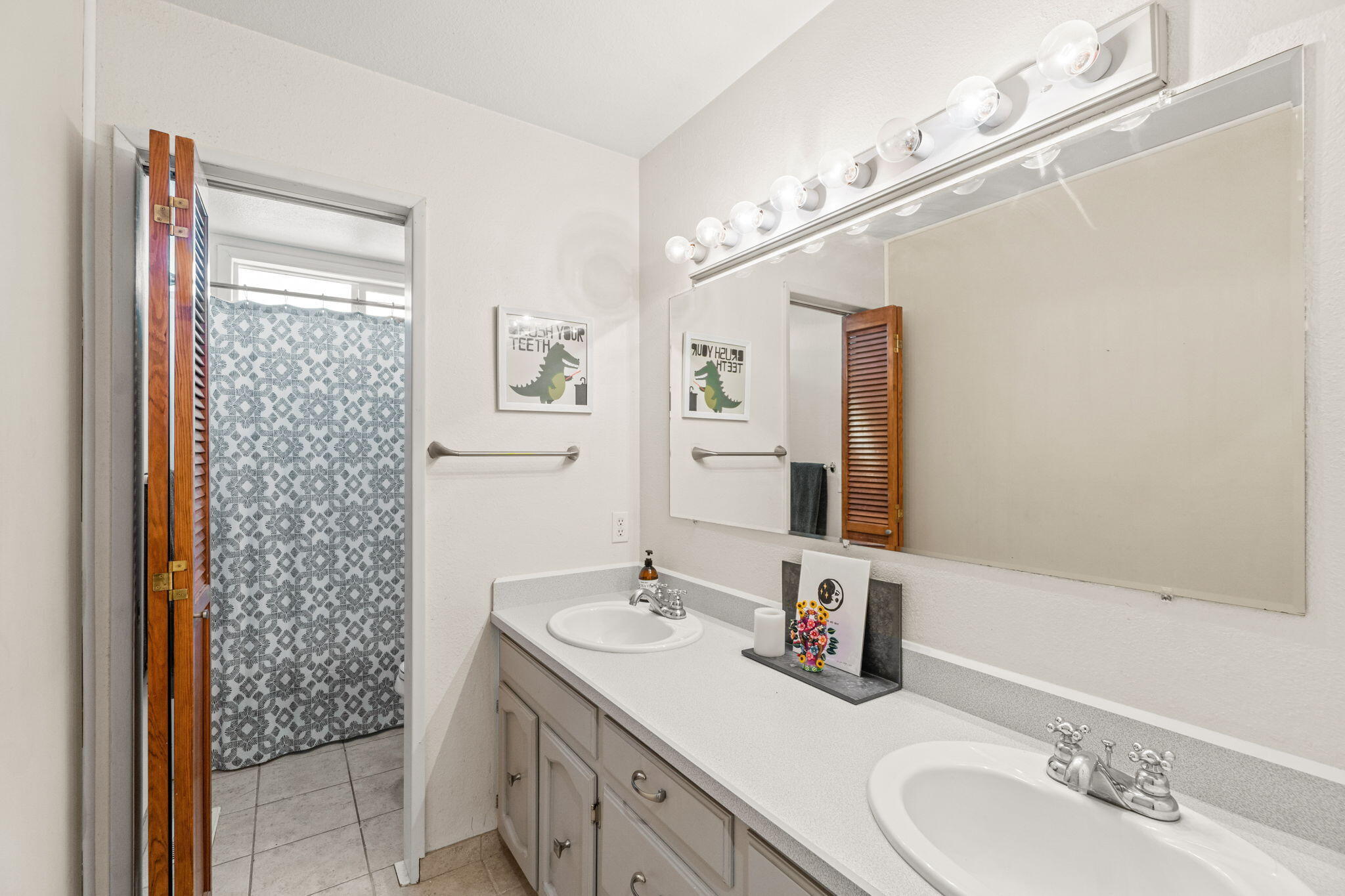19460 Rudi Road Bend, OR 97703 - Photo 32 of 44 Second bathroom with dual vanity