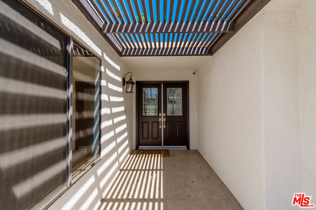 109 Torremolinos Drive Rancho Mirage, CA 92270 - Photo 5 of 39 a view interior of the house