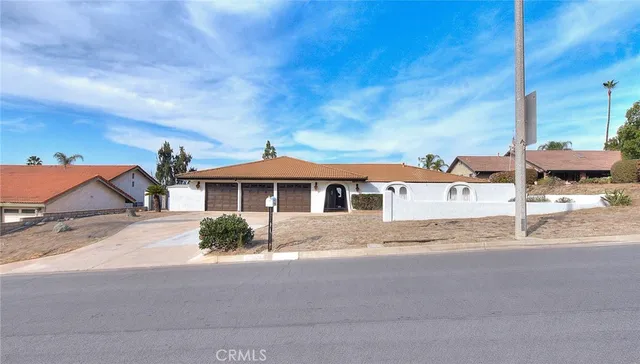 $869,000 | 16464 Rancho Escondido Drive, Riverside, CA 92506