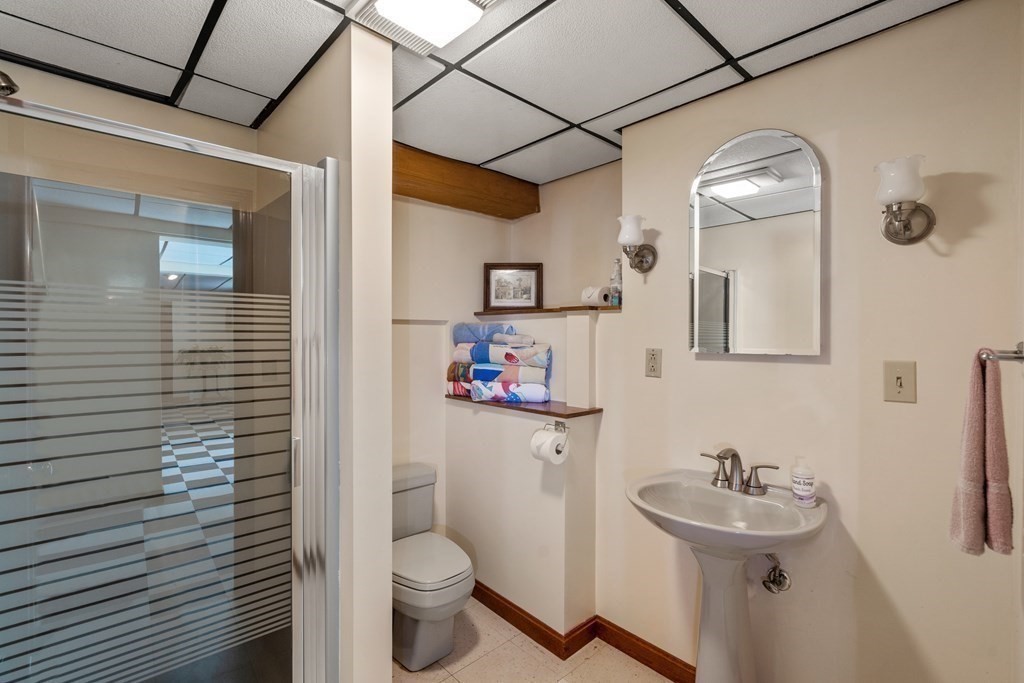 6 Ridgeway Road North Reading, MA 01864 - Photo 26 of 38 Gallery Image 26