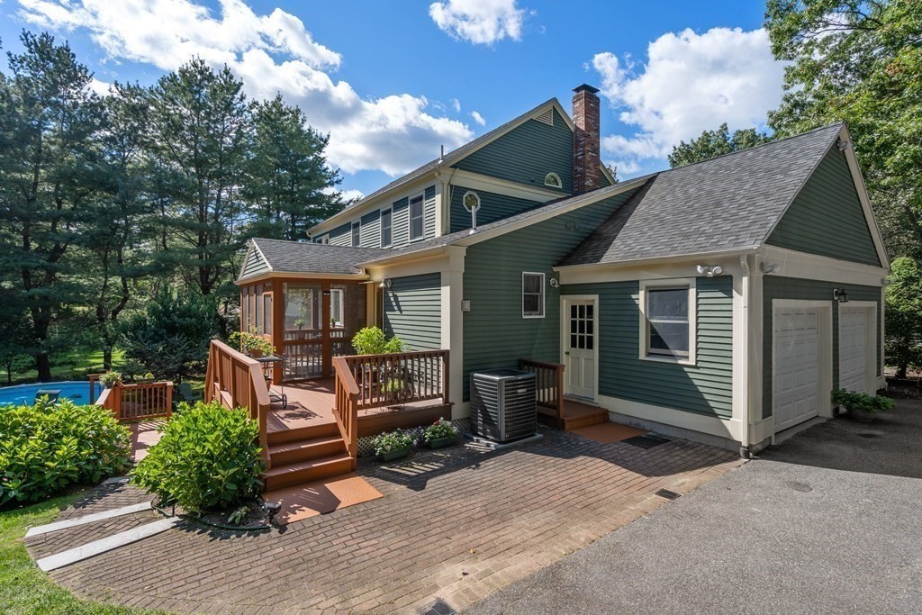 6 Ridgeway Road North Reading, MA 01864 - Photo 31 of 38 Gallery Image 31