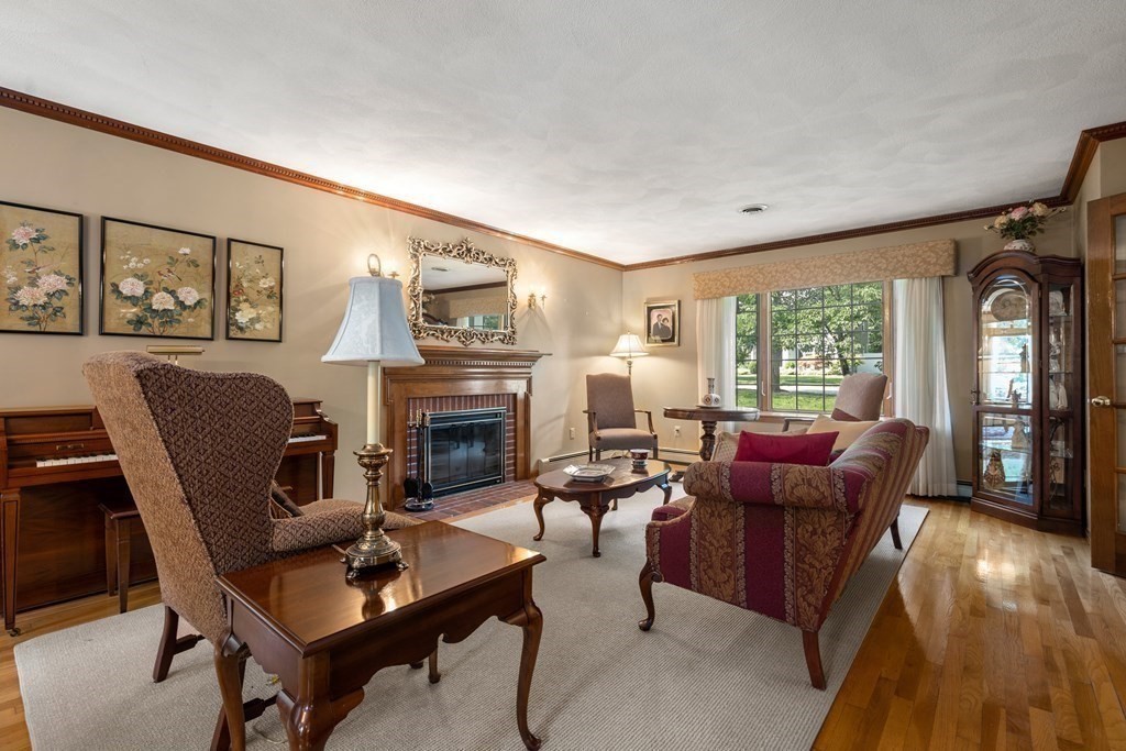 6 Ridgeway Road North Reading, MA 01864 - Photo 4 of 38 Gallery Image 4