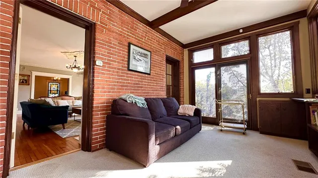 $379,000 | 840 North 25th Street, St. Joseph, MO 64506