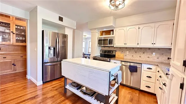 $379,000 | 840 North 25th Street, St. Joseph, MO 64506