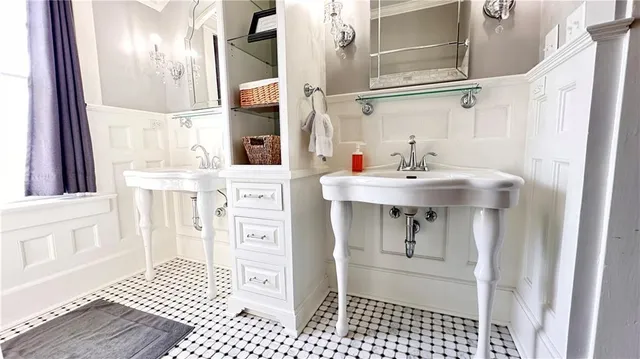 $379,000 | 840 North 25th Street, St. Joseph, MO 64506