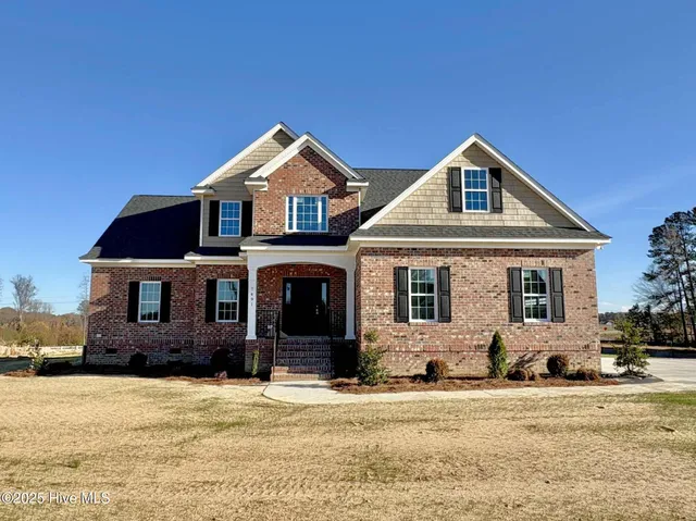 $389,900 | 7491 Sweetwater Drive, Nashville, NC 27856